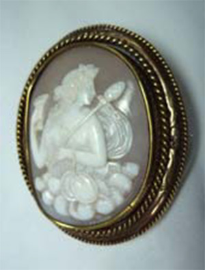 Cameo brooch