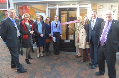 The mayor opens Dementia Friendly Guildford Week's hub in Swan Lane.