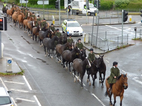 The procession of horse enter Ladymead.