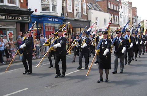 The parade in the Upper High Street. Picture by Sheila Atkinson.