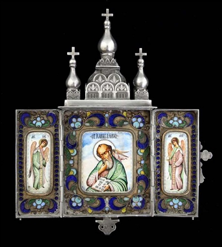 Early 20th century Russian triptych travel icon (estimate £600 to £1000)
