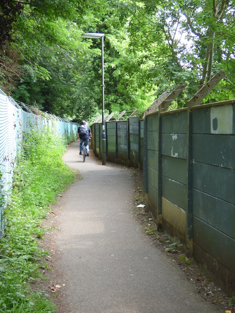The alleyway between Woodbridge Road and Walnut Tree Close.